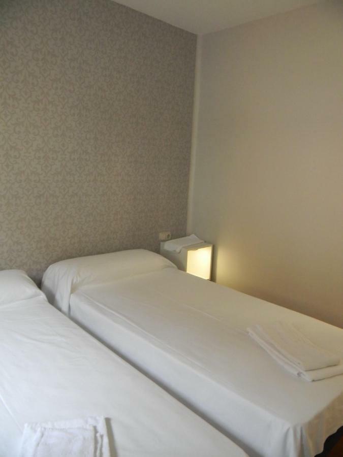 Pension Obel Hotel Villava Eksteriør billede